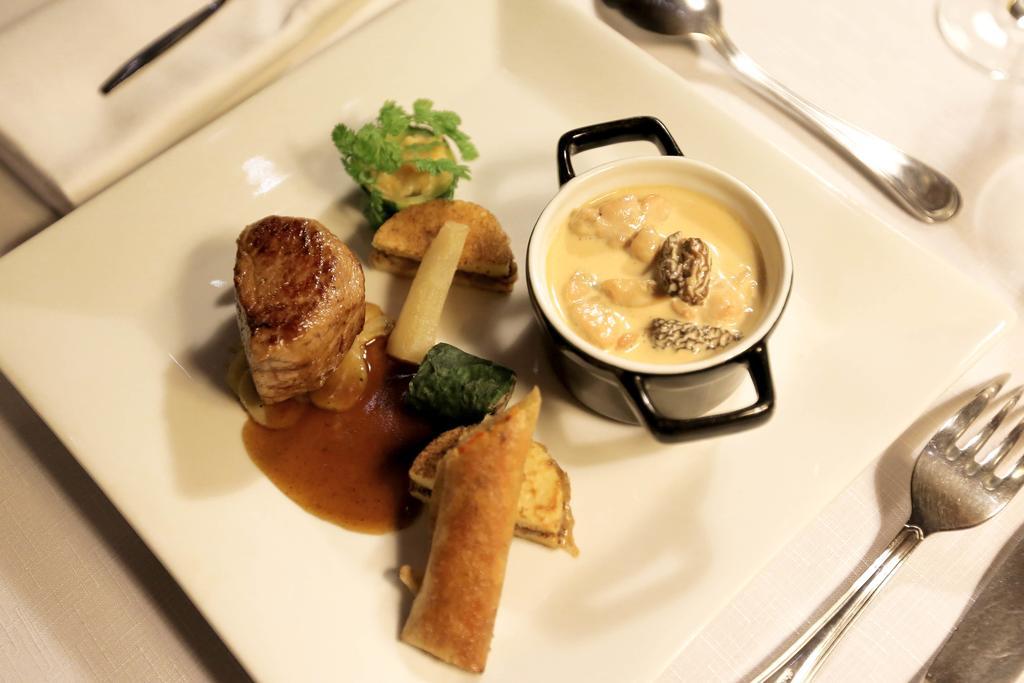 Auberge La Pomme De Pin Hotel Senonches Phòng bức ảnh
