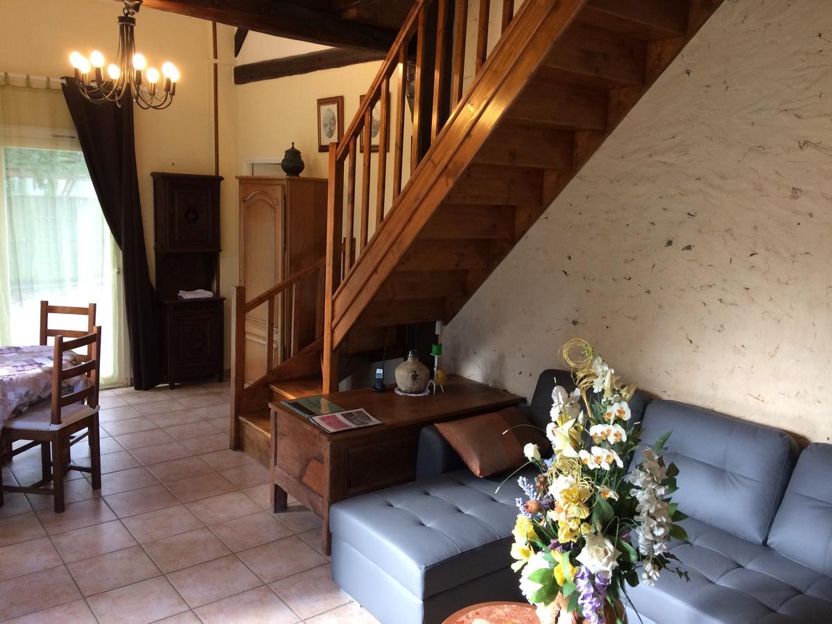 Auberge La Pomme De Pin Hotel Senonches Ngoại thất bức ảnh